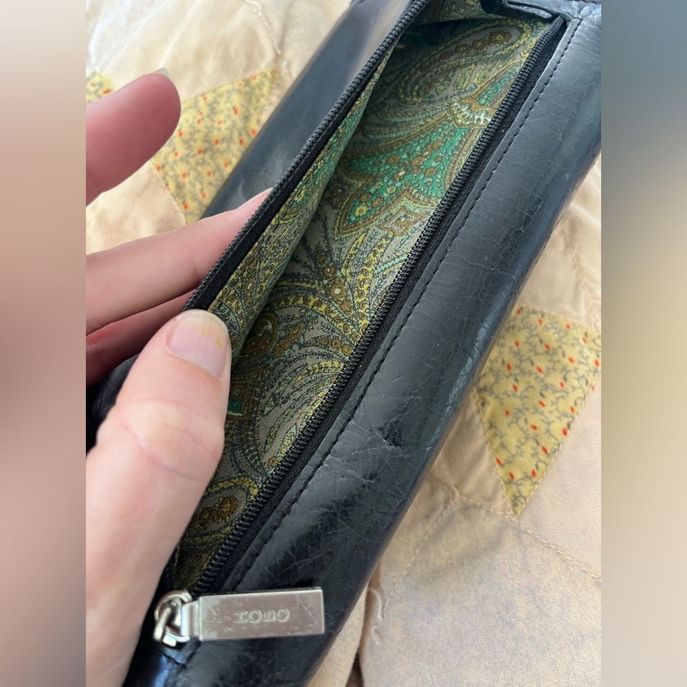 HOBO Vintage Black Leather Women's Wallet Magnetic Closure - Picture 8 of 9